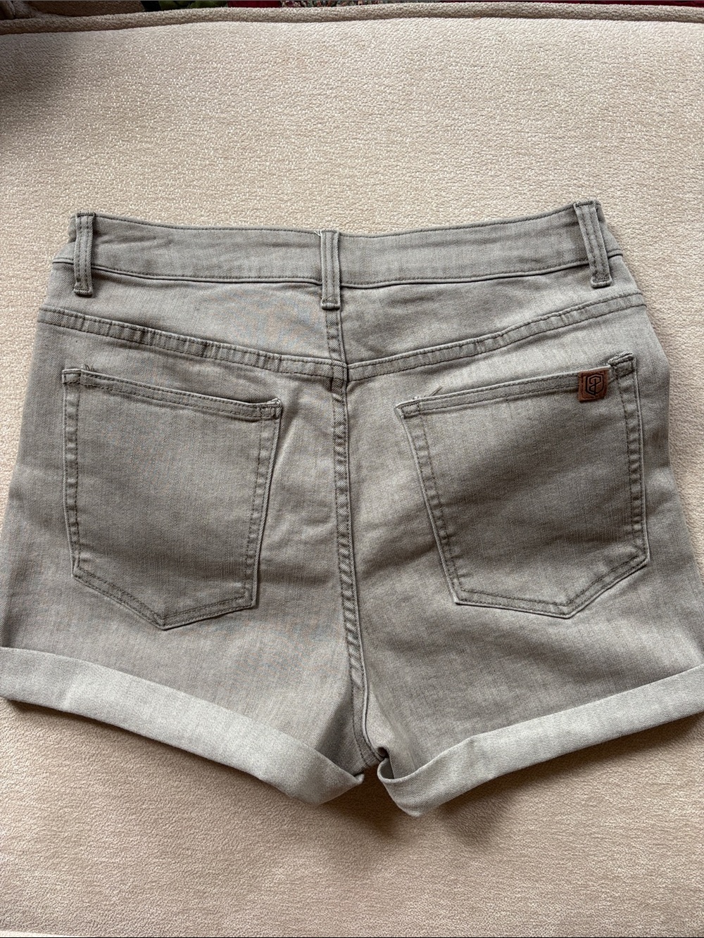 NWOT Born Primitive Gray Mom Jean Shorts - Neutral Gray - Picture 6 of 6